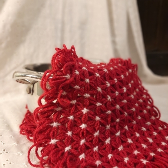 Vintage Octagon Hand Crocheted‎ Trivets Red and White Fringed - Picture 2 of 9